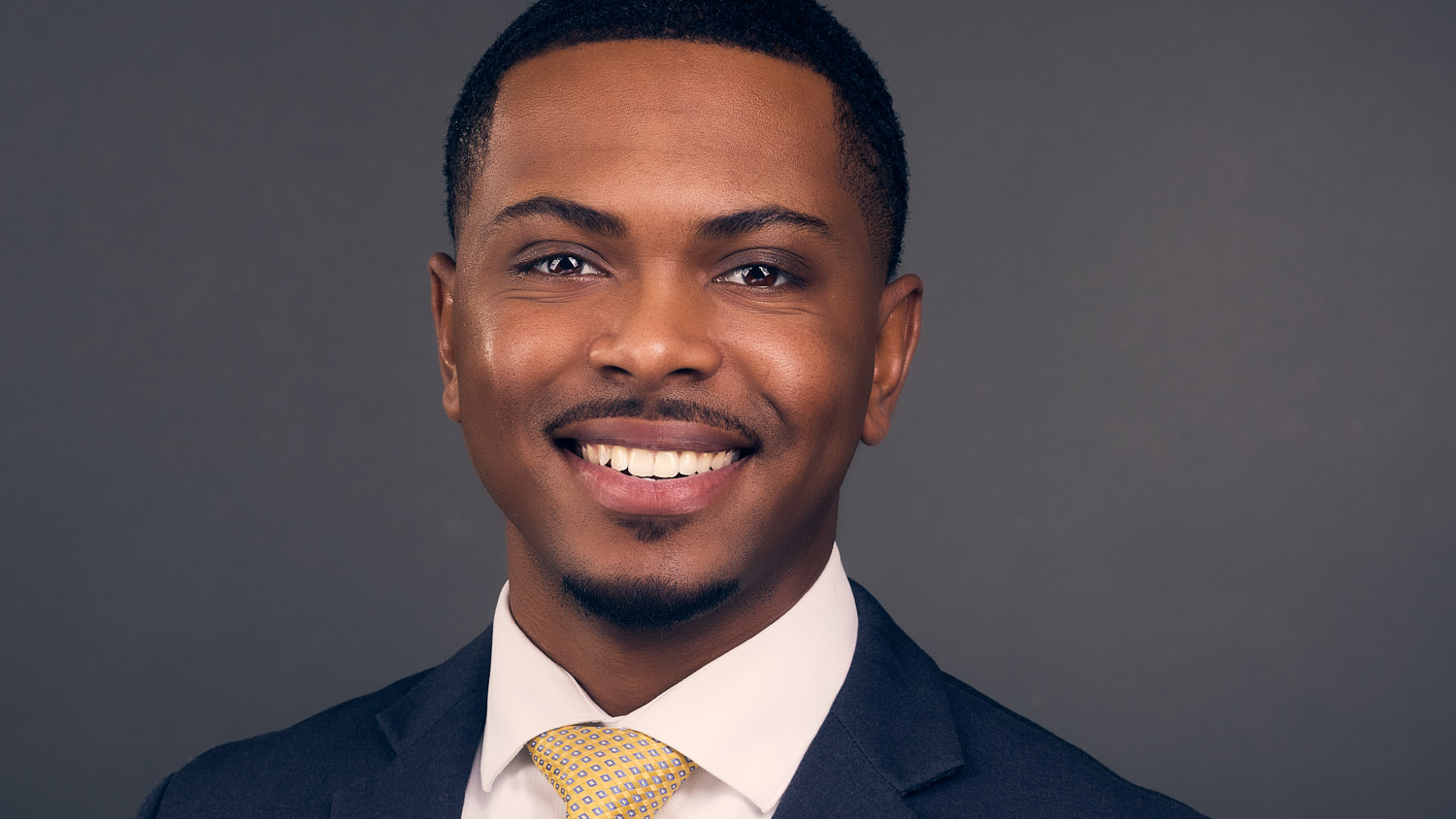 HEADSHOT PHOTOGRAPHY